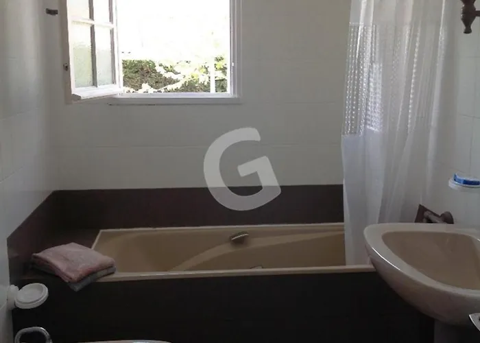 Maison Familiale Proche Avec Jardin Et Parking à - Fr-1-357-32 * Saint-Vincent-sur-Jard