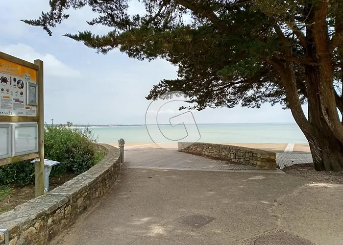 Maison Familiale Proche Avec Jardin Et Parking à - Fr-1-357-32