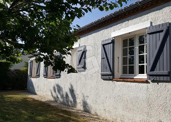 Maison Familiale Proche Avec Jardin Et Parking à - Fr-1-357-32 * Saint-Vincent-sur-Jard
